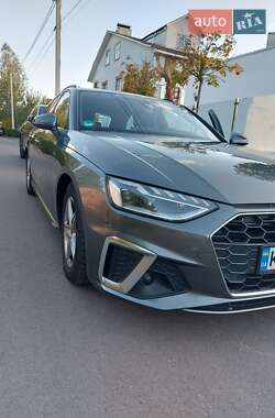 Универсал Audi A4 2020 в Киеве