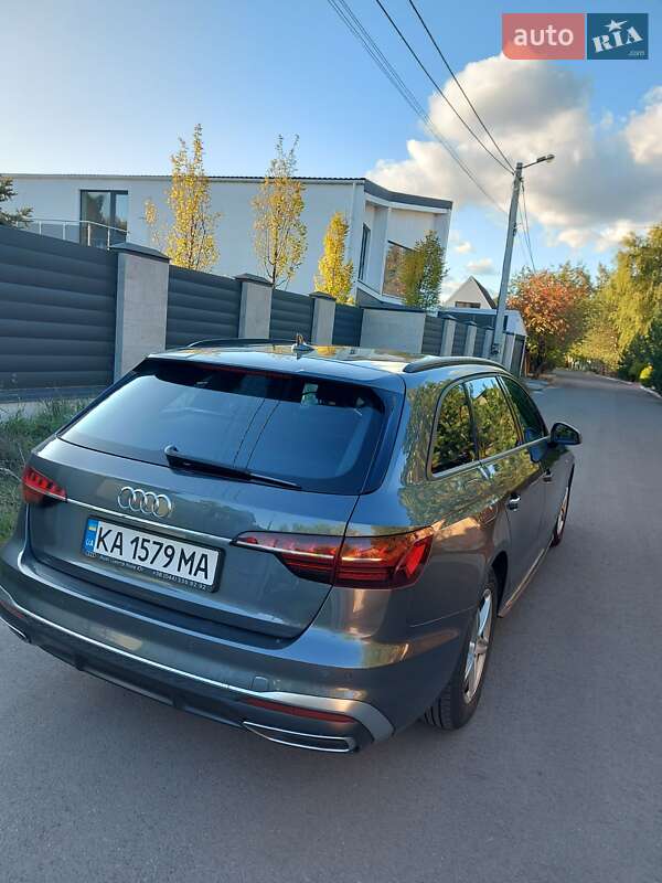 Универсал Audi A4 2020 в Киеве