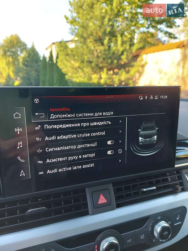 Универсал Audi A4 2020 в Киеве