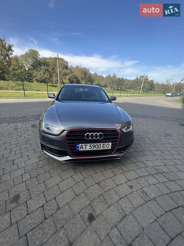 Седан Audi A4 2013 в Ивано-Франковске