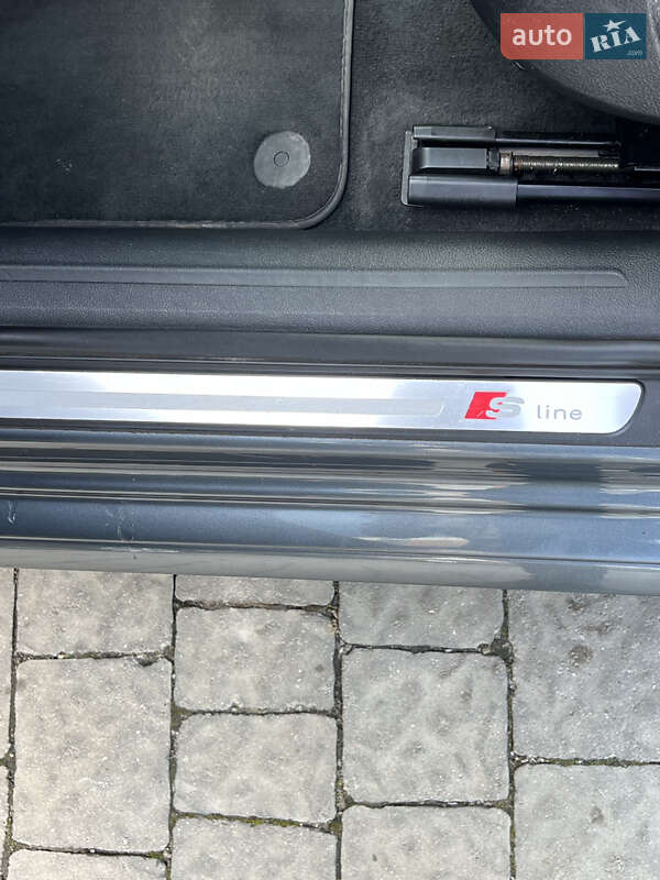 Седан Audi A4 2013 в Ивано-Франковске