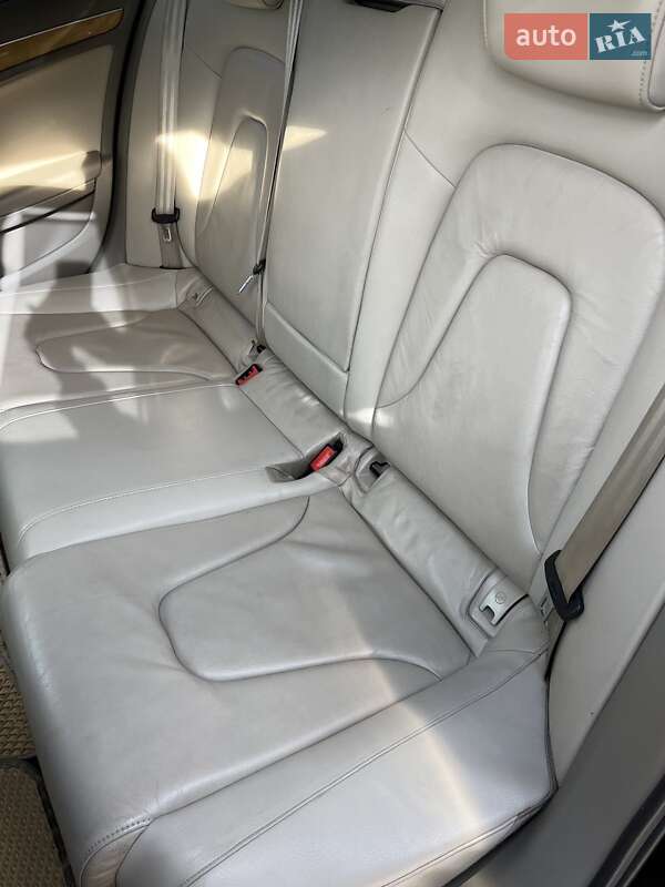 Седан Audi A4 2008 в Звягелі