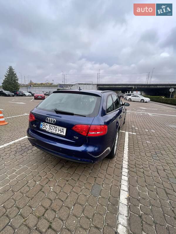 Універсал Audi A4 2014 в Львові