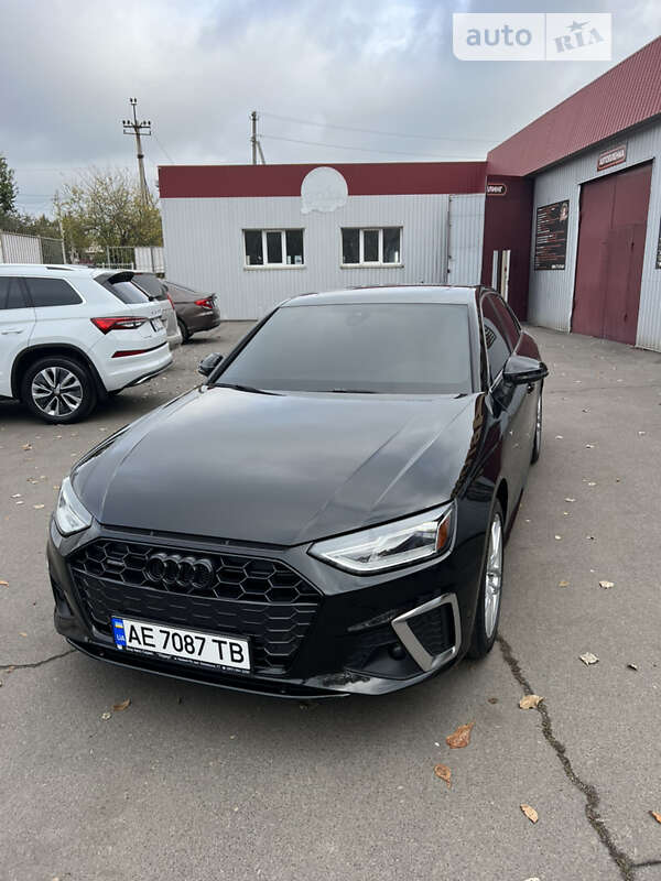 Седан Audi A4 2020 в Кривому Розі