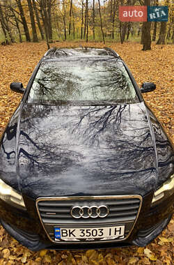 Універсал Audi A4 2010 в 