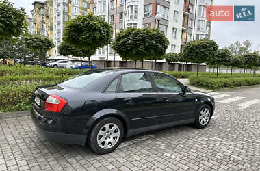 Седан Audi A4 2004 в 