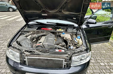Седан Audi A4 2004 в 