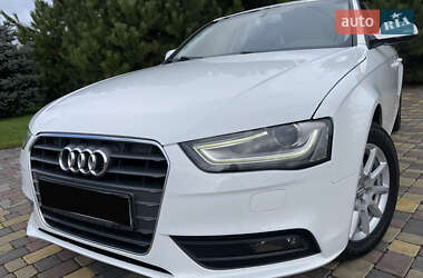 Седан Audi A4 2012 в Дніпрі