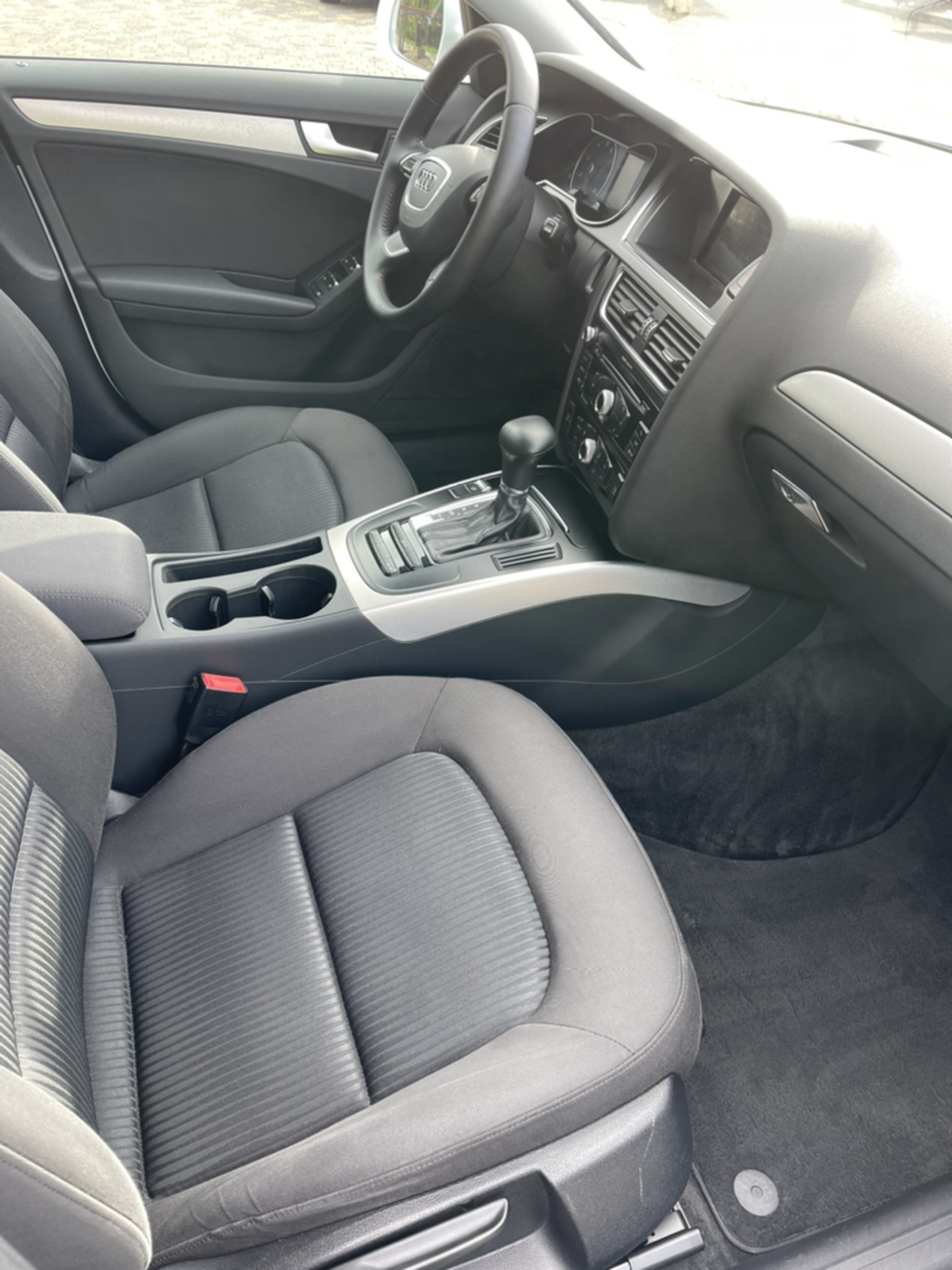 2012 Audi A4 - мініатюра 21