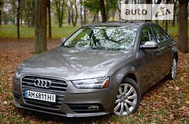 Седан Audi A4 2014 в Ямполе