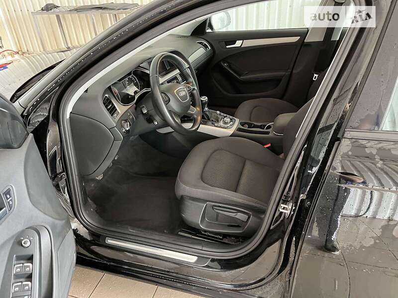 Универсал Audi A4 2012 в Полтаве