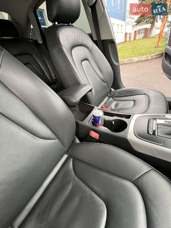 Седан Audi A4 2016 в Львові