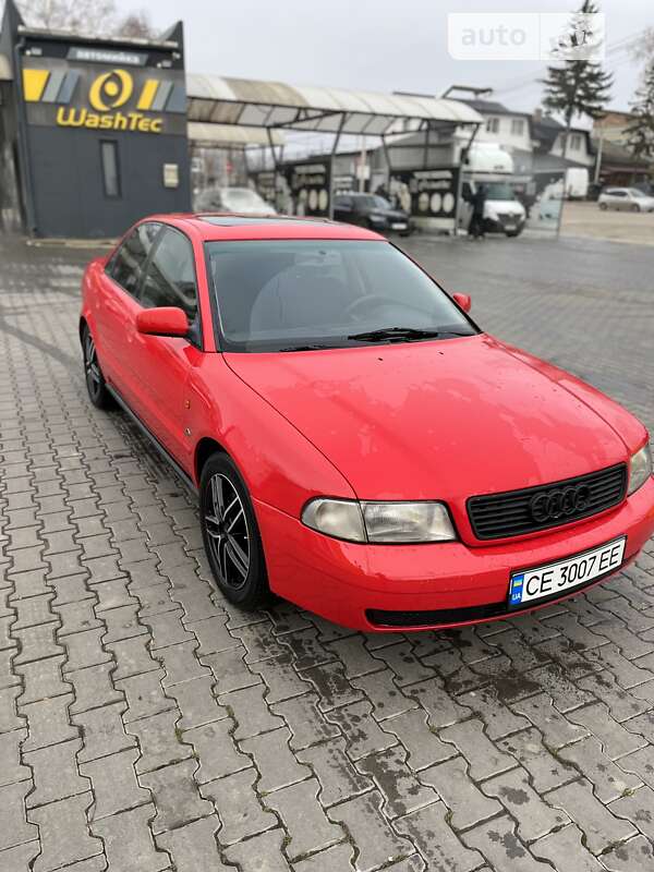 Седан Audi A4 1996 в Чернівцях