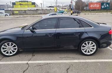 Седан Audi A4 2013 в Киеве