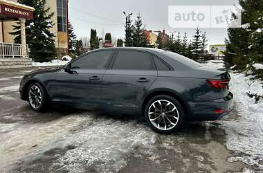 Седан Audi A4 2018 в 