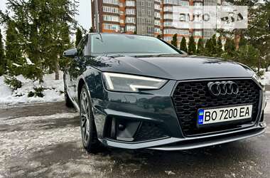 Седан Audi A4 2018 в 