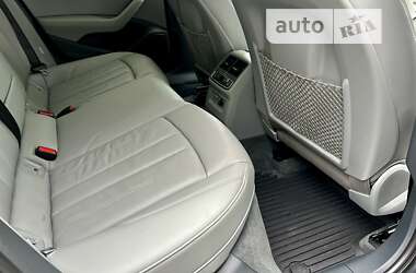 Седан Audi A4 2018 в 