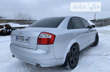 Седан Audi A4 2004 в 