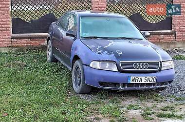 Седан Audi A4 1995 в 