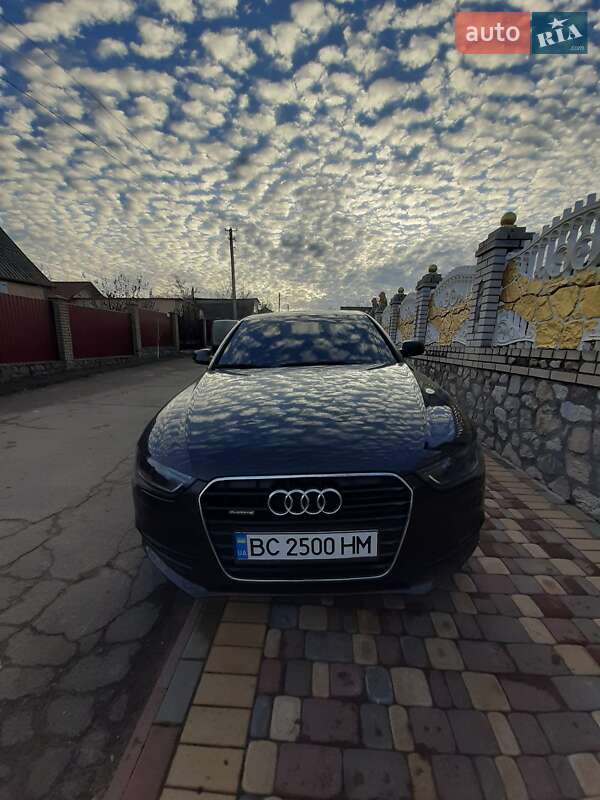 Седан Audi A4 2013 в Первомайске фото Седан Audi A4 2013 в Первомайске