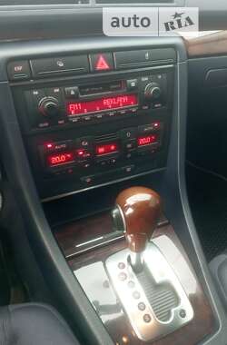 Седан Audi A4 2005 в 
