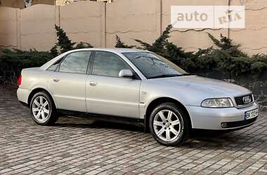 Седан Audi A4 1999 в 