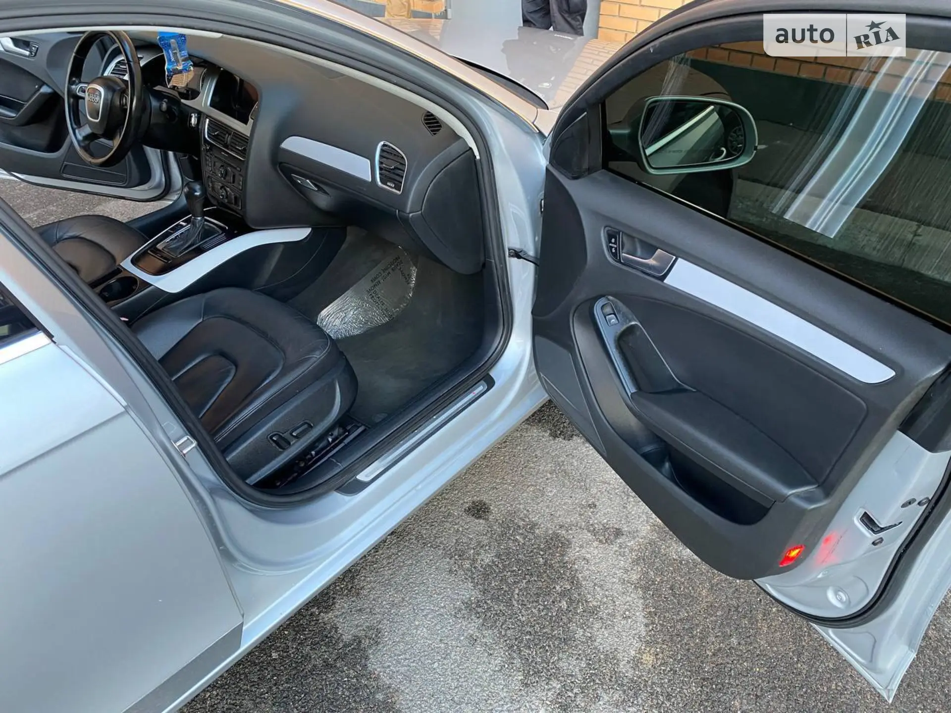 2011 Audi A4 - мініатюра 12