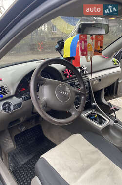 Седан Audi A4 2004 в Копычинце