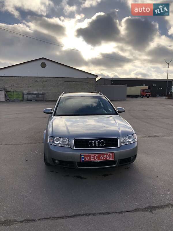 Универсал Audi A4 2002 в Сарнах