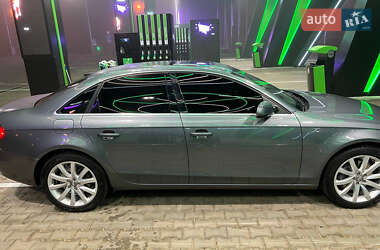 Седан Audi A4 2013 в Одесі