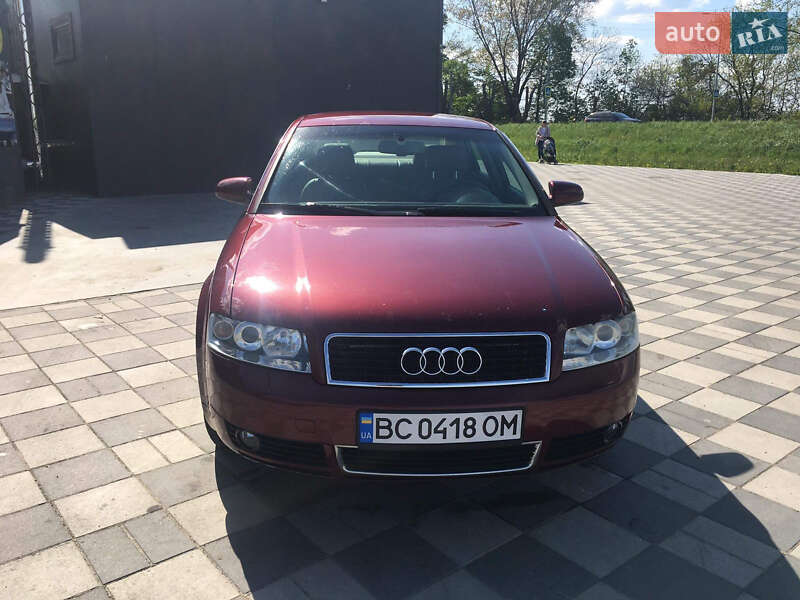 Седан Audi A4 2003 в Самборе