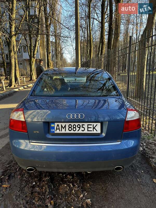 Седан Audi A4 2001 в Киеве