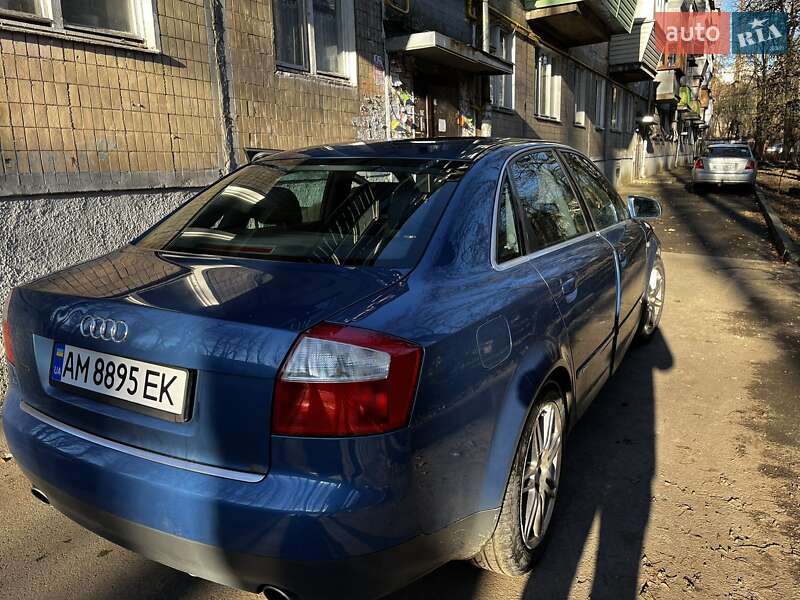 Седан Audi A4 2001 в Києві