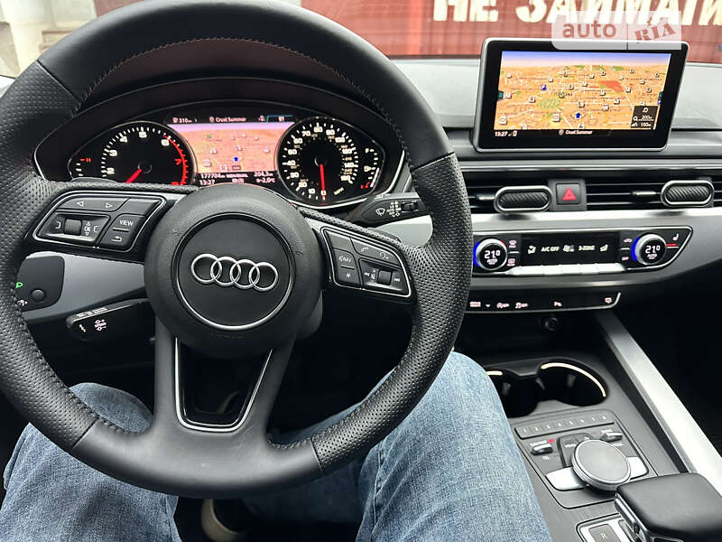 Седан Audi A4 2015 в Полтаве