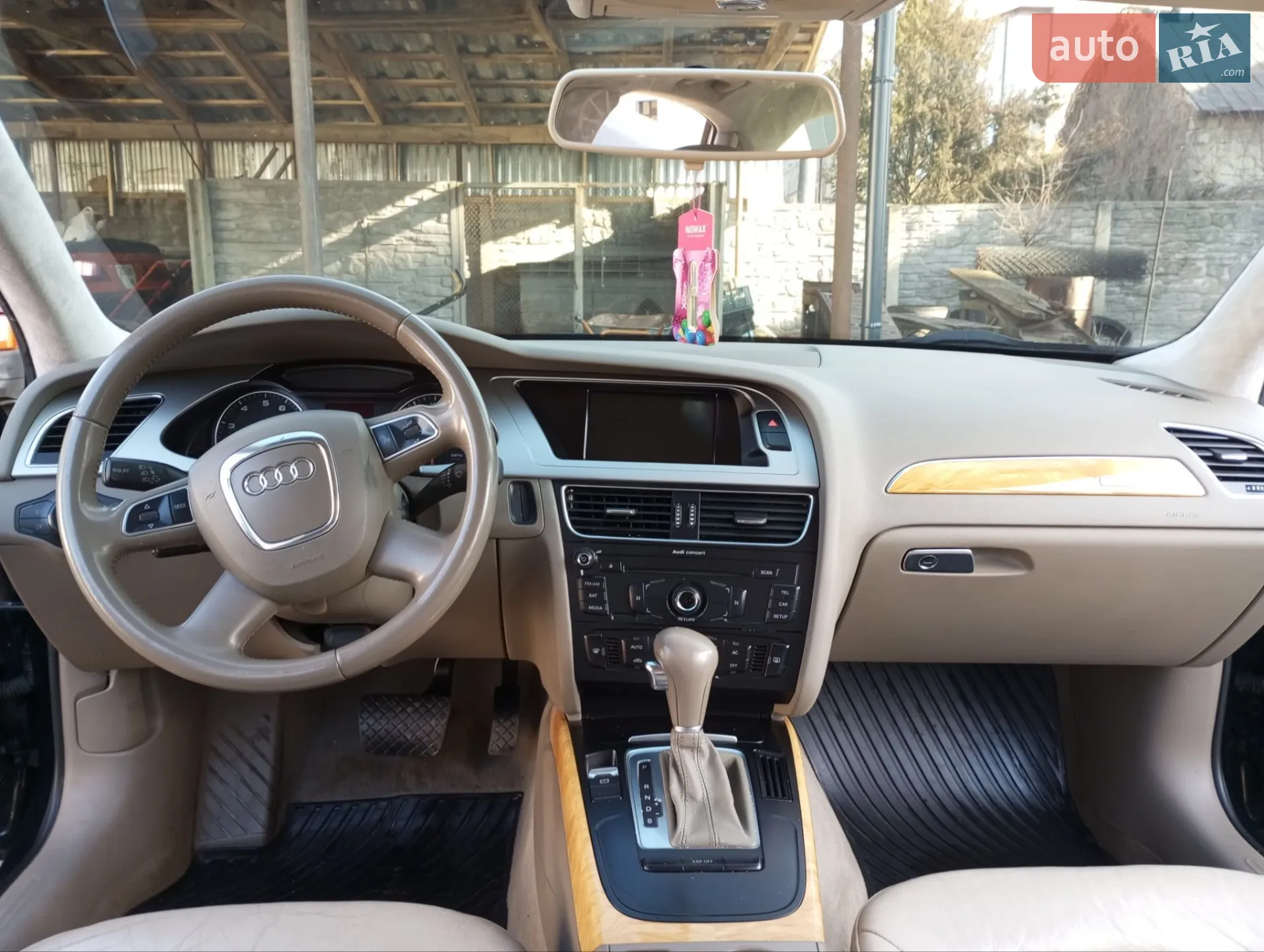 2010 Audi A4 - мініатюра 11