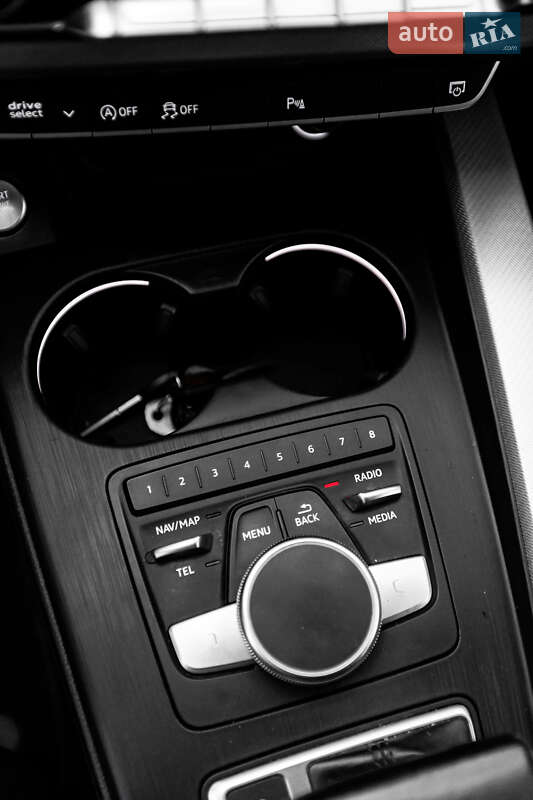 Седан Audi A4 2016 в Львове фото 23 Седан Audi A4 2016 в Львове