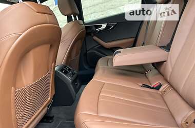 Седан Audi A4 2020 в Умані