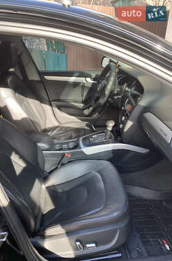 Седан Audi A4 2012 в Днепре