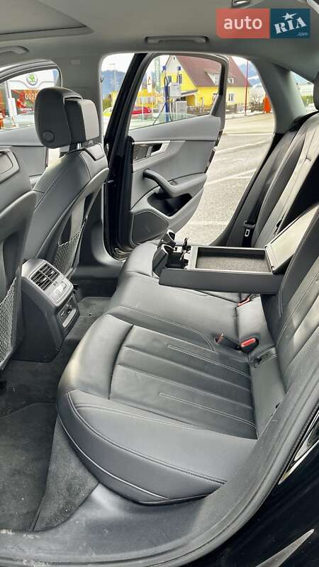 Седан Audi A4 2020 в Полтаве