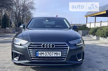 Седан Audi A4 2019 в Киеве