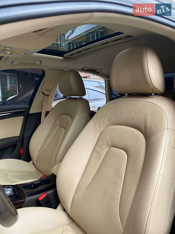 Седан Audi A4 2015 в Виннице