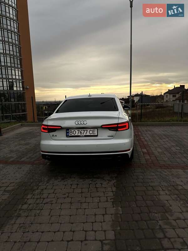 Седан Audi A4 2016 в 