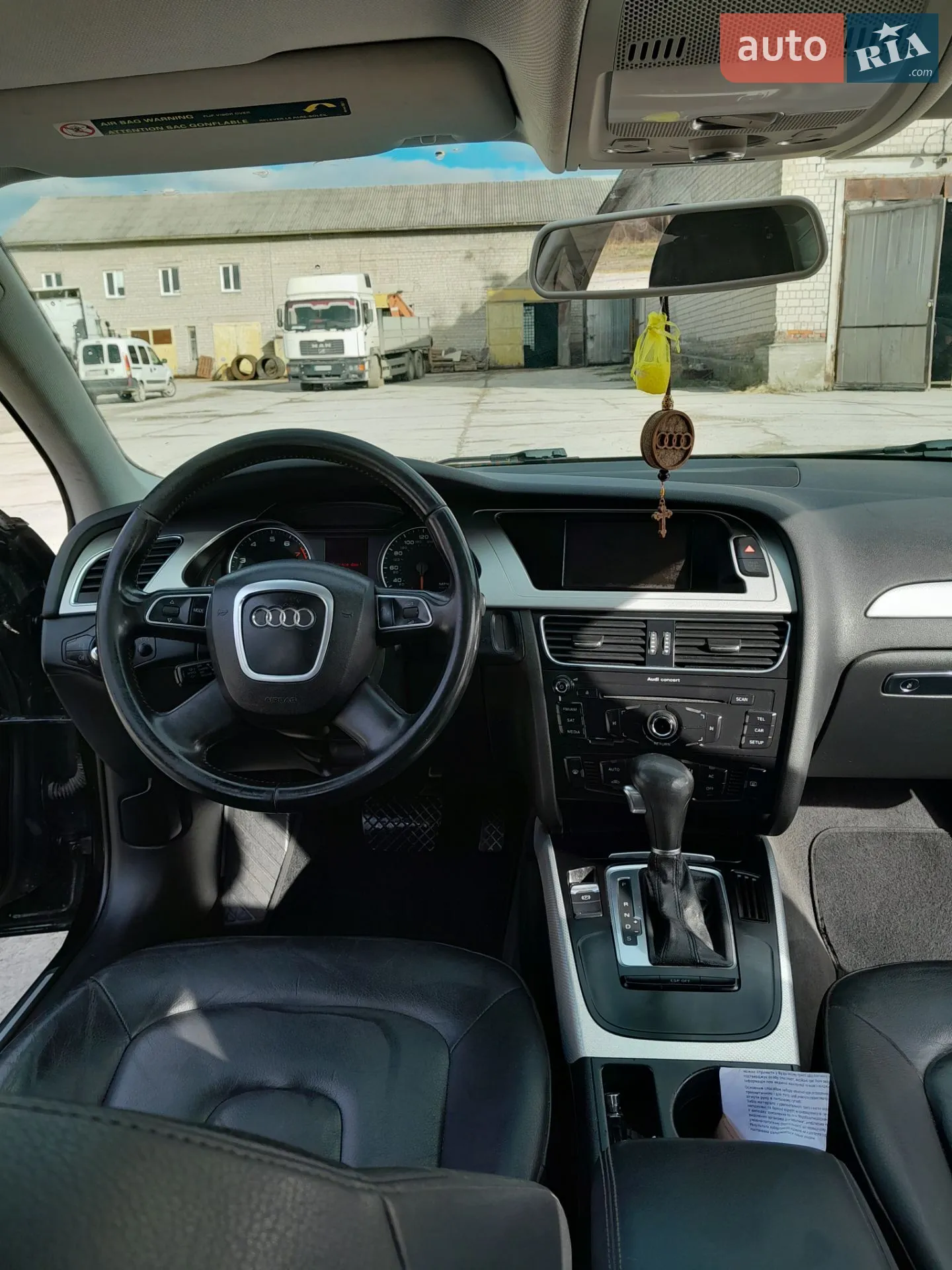 2010 Audi A4 - мініатюра 8