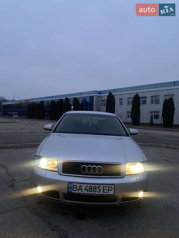 Седан Audi A4 2004 в Кропивницком