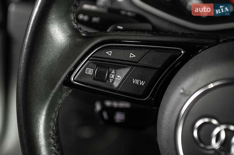 Седан Audi A4 2019 в Одессе