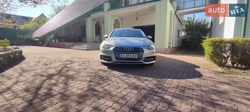 Седан Audi A4 2016 в Львове