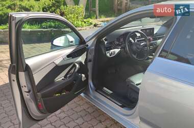 Седан Audi A4 2016 в Львове
