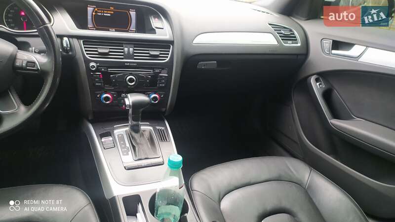 Седан Audi A4 2012 в Днепре