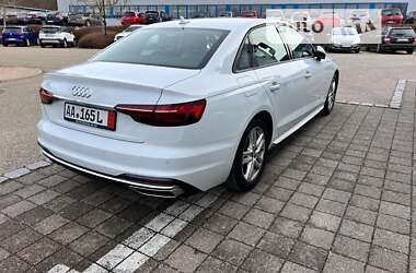 Седан Audi A4 2020 в Ужгороді