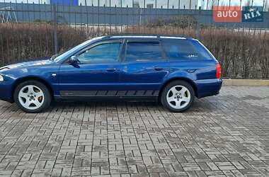 Универсал Audi A4 2001 в Киеве